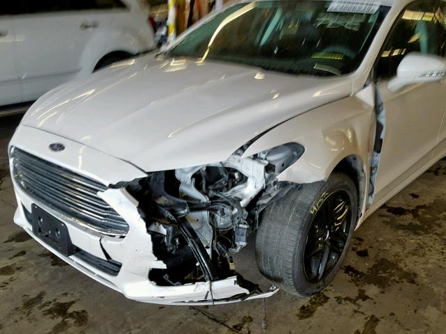 1FA6P0H7XE5363462 - 2014 FORD FUSION SE WHITE photo 9