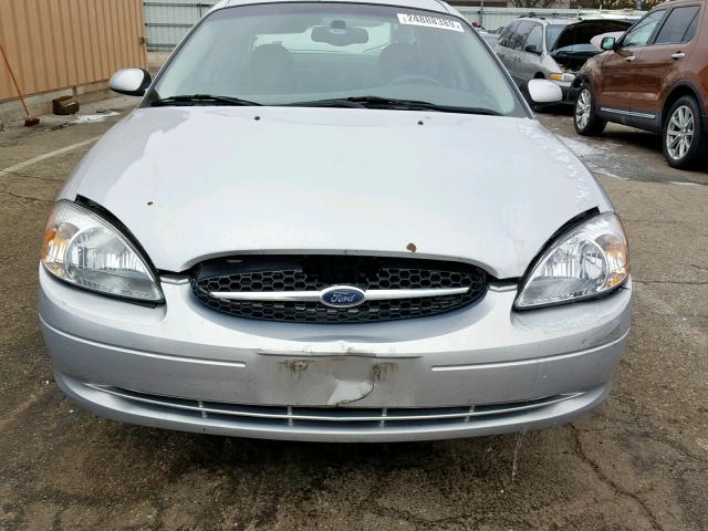 1FAFP55U52A257818 - 2002 FORD TAURUS SES SILVER photo 9