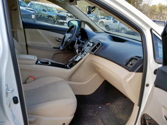 4T3ZE11A59U017360 - 2009 TOYOTA VENZA BASE WHITE photo 5