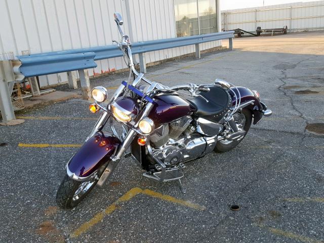 1HFSC52065A206926 - 2005 HONDA VT1300 S PURPLE photo 2