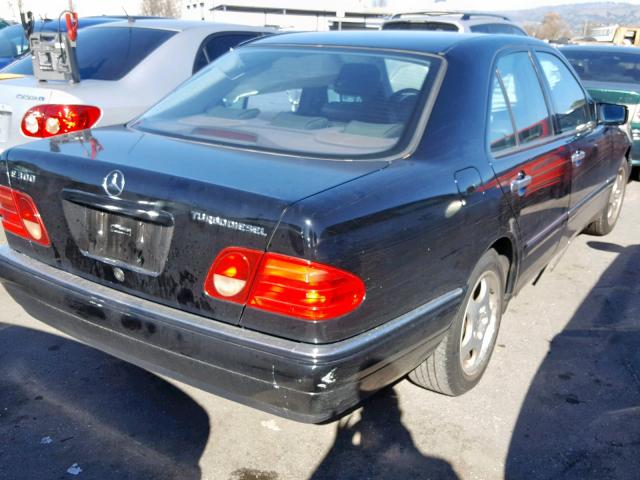 WDBJF25H4XA782657 - 1999 MERCEDES-BENZ E 300TD BLACK photo 4