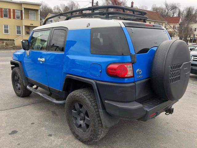 JTEBU11F270044867 - 2007 TOYOTA FJ CRUISER BLUE photo 3