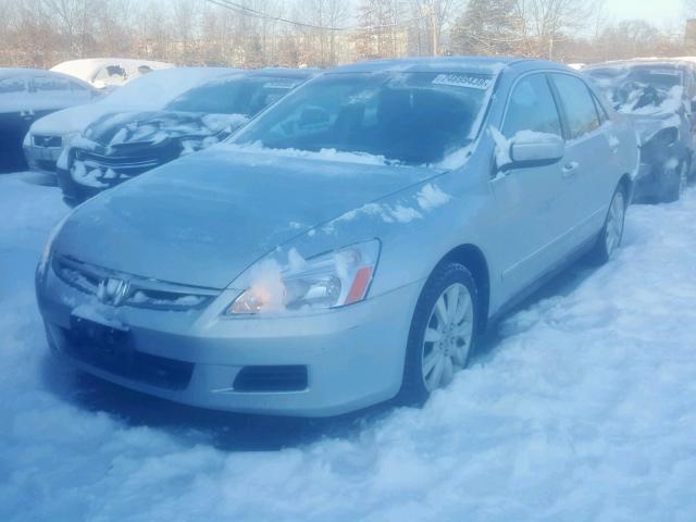 1HGCM66437A060911 - 2007 HONDA ACCORD SE SILVER photo 2