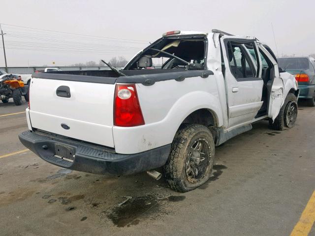 1FMZU67E62UB85582 - 2002 FORD EXPLORER S WHITE photo 4