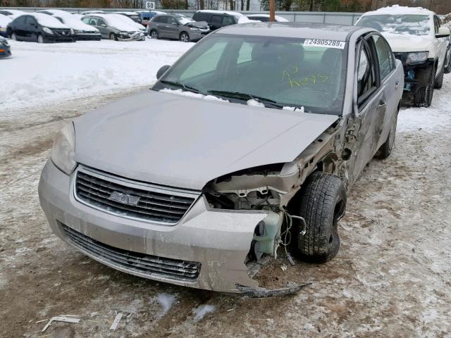 1G1ZS58F17F317924 - 2007 CHEVROLET MALIBU LS GRAY photo 2