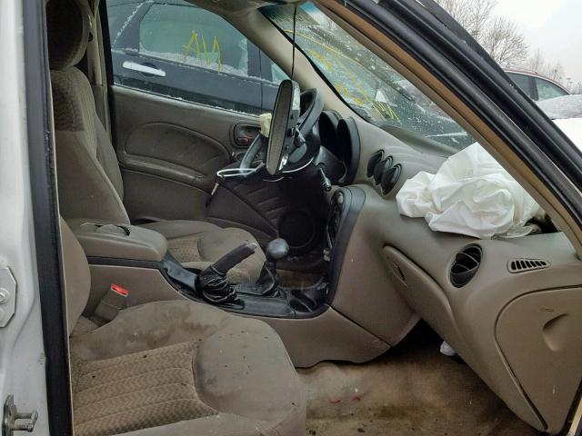 1G2NF52E84M685409 - 2004 PONTIAC GRAND AM S WHITE photo 5