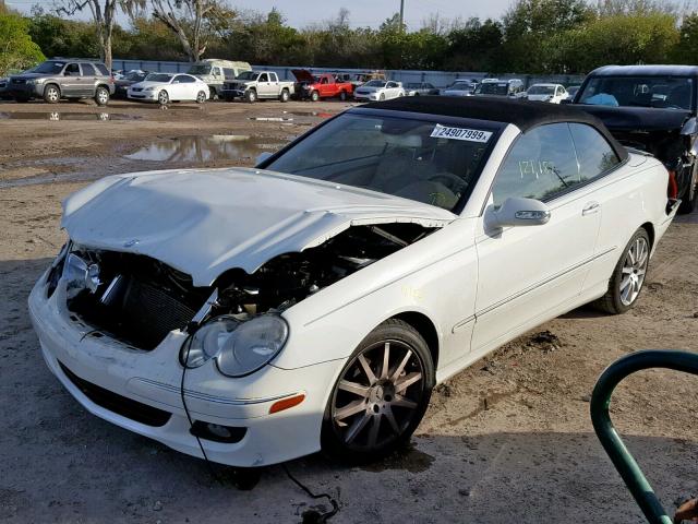 WDBTK56F37F225762 - 2007 MERCEDES-BENZ CLK 350 WHITE photo 2