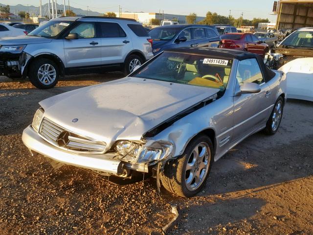 WDBFA68F52F203516 - 2002 MERCEDES-BENZ SL 500 SILVER photo 2