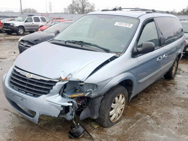 2C4GP54L35R383960 - 2005 CHRYSLER TOWN & COU BLUE photo 2