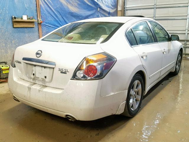 1N4BL21E28C200495 - 2008 NISSAN ALTIMA 3.5 WHITE photo 4