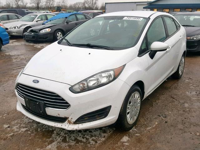 3FADP4AJ8EM195318 - 2014 FORD FIESTA S WHITE photo 2