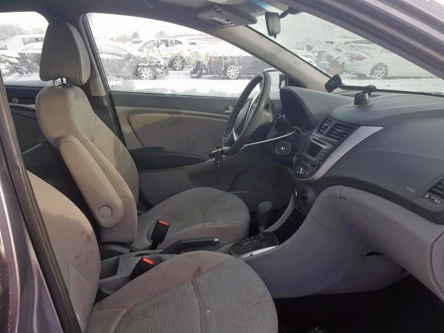 KMHCT4AE1GU961159 - 2016 HYUNDAI ACCENT SE GRAY photo 5