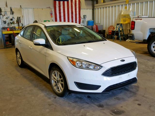 1FADP3F28FL317626 - 2015 FORD FOCUS SE WHITE photo 1