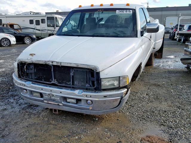 3B7MF33C9TM161357 - 1996 DODGE RAM 3500 WHITE photo 2