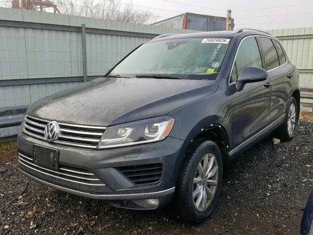 WVGEF9BPXGD013002 - 2016 VOLKSWAGEN TOUAREG SP GRAY photo 2