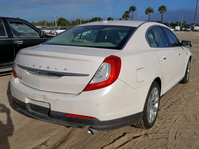 1LNHL9DK6GG601789 - 2016 LINCOLN MKS WHITE photo 4