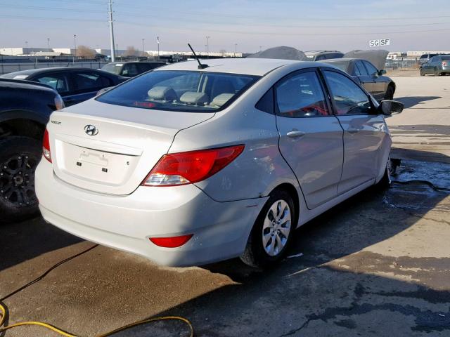 KMHCT4AE3GU998018 - 2016 HYUNDAI ACCENT SE WHITE photo 4