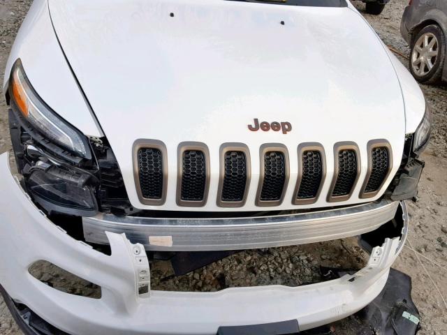 1C4PJMCB5HW538542 - 2017 JEEP CHEROKEE L WHITE photo 9