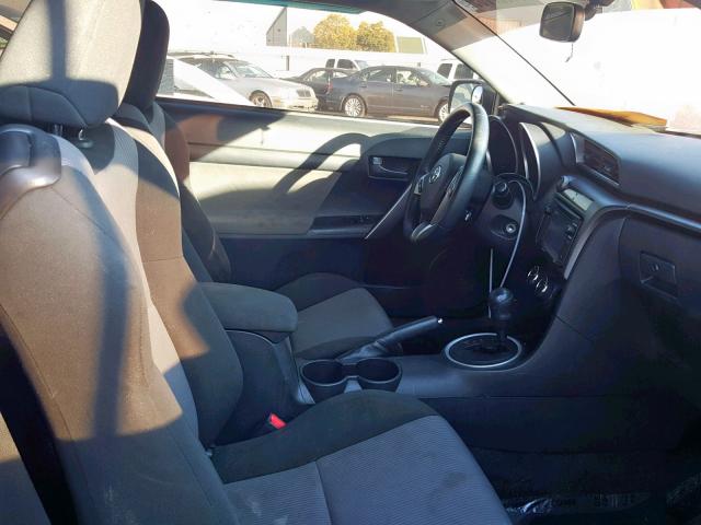 JTKJF5C70E3079662 - 2014 TOYOTA SCION TC TAN photo 5