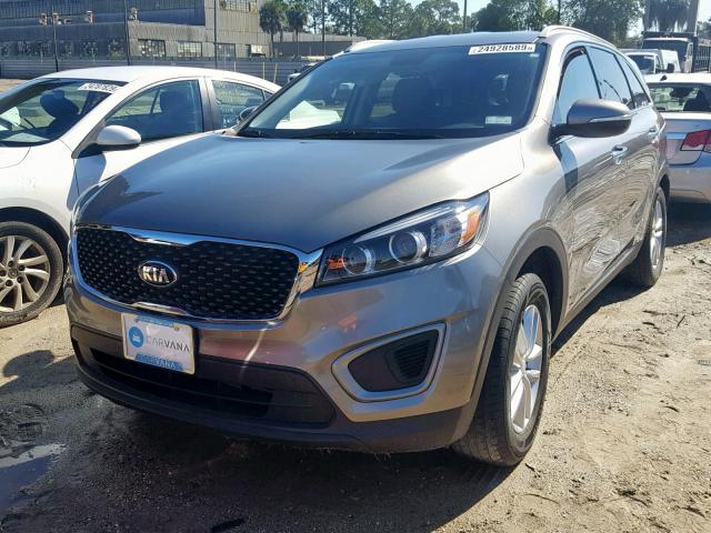 5XYPG4A39GG145245 - 2016 KIA SORENTO LX GRAY photo 2