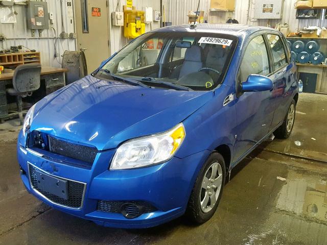 KL1TD66E69B635921 - 2009 CHEVROLET AVEO LS BLUE photo 2