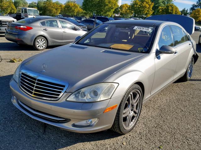 WDDNG71X07A079850 - 2007 MERCEDES-BENZ S 550 GOLD photo 2