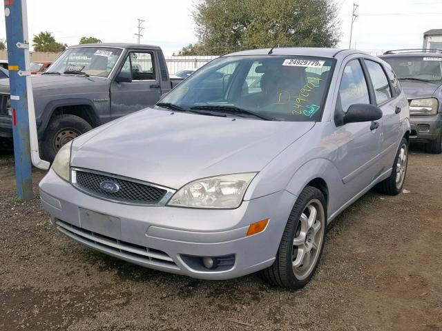 1FAHP37N87W192914 - 2007 FORD FOCUS ZX5 SILVER photo 2