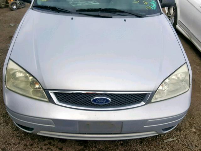 1FAHP37N87W192914 - 2007 FORD FOCUS ZX5 SILVER photo 9