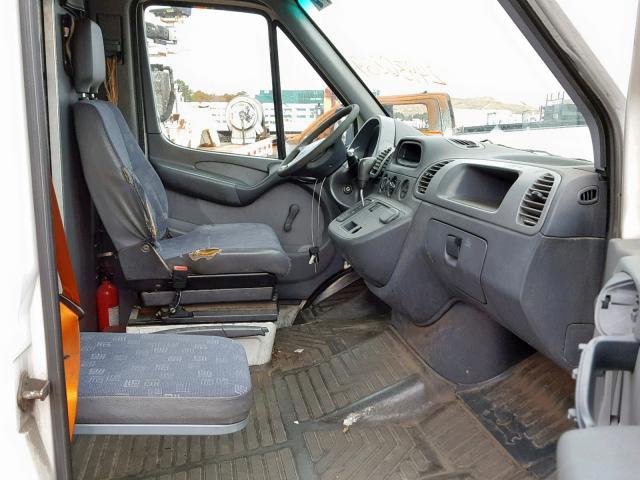 WD0PD744365961476 - 2006 DODGE SPRINTER WHITE photo 5