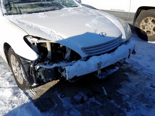 JTHBA30G645015663 - 2004 LEXUS ES 330 WHITE photo 9