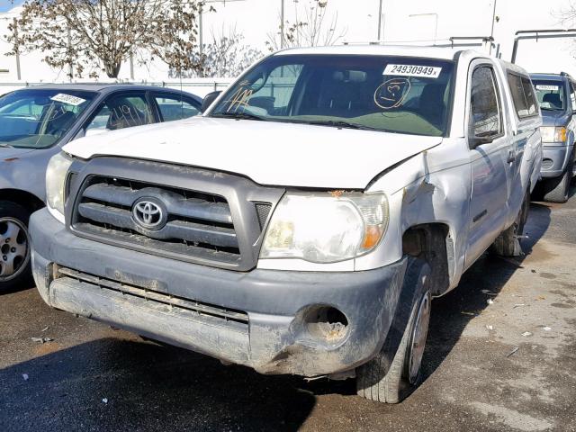 5TENX22N27Z435361 - 2007 TOYOTA TACOMA WHITE photo 2