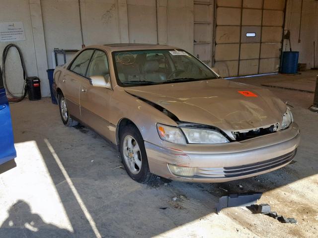 JT8BF22G1V0001242 - 1997 LEXUS ES 300 GOLD photo 1