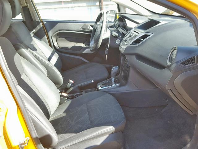 3FADP4CJ3CM219745 - 2012 FORD FIESTA SEL YELLOW photo 5