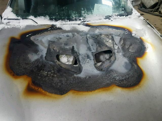 1G2WP12K91F191303 - 2001 PONTIAC GRAND PRIX SILVER photo 9