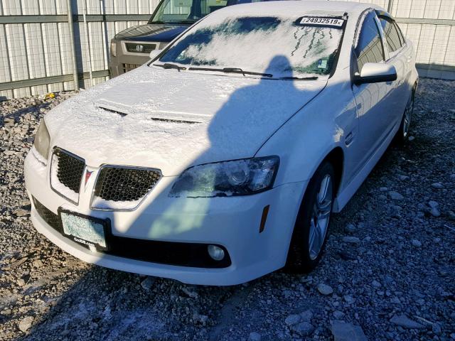 6G2ER57778L133142 - 2008 PONTIAC G8 WHITE photo 2