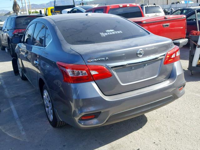 3N1AB7AP0HY246599 - 2017 NISSAN SENTRA S 灰色 照片 3