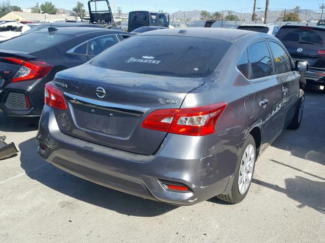 3N1AB7AP0HY246599 - 2017 NISSAN SENTRA S 灰色 照片 4