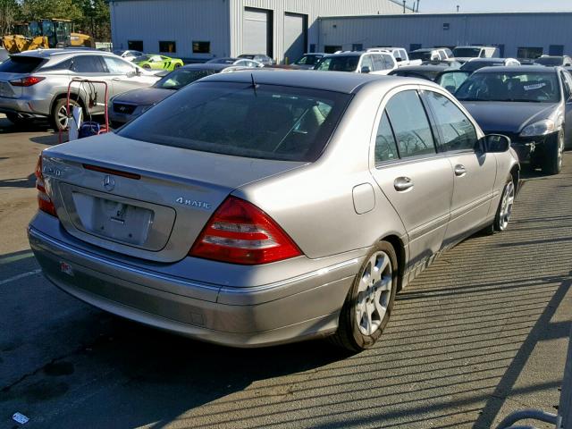 WDBRF81J45F624317 - 2005 MERCEDES-BENZ C 240 4MAT SILVER photo 4