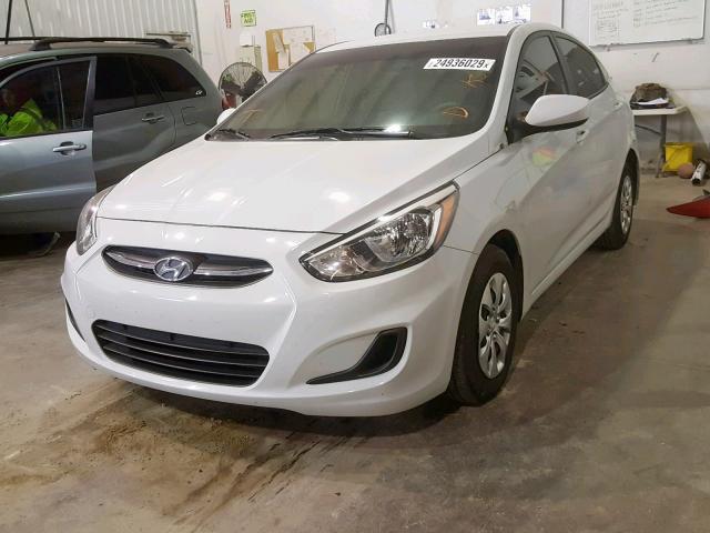 KMHCT4AEXHU365517 - 2017 HYUNDAI ACCENT SE WHITE photo 2