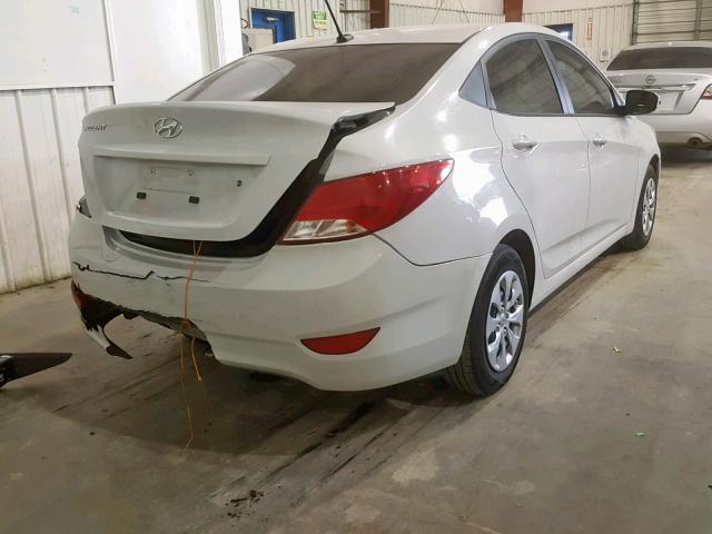 KMHCT4AEXHU365517 - 2017 HYUNDAI ACCENT SE WHITE photo 4