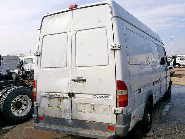 WD0PD744965935559 - 2006 DODGE SPRINTER 2 WHITE photo 4