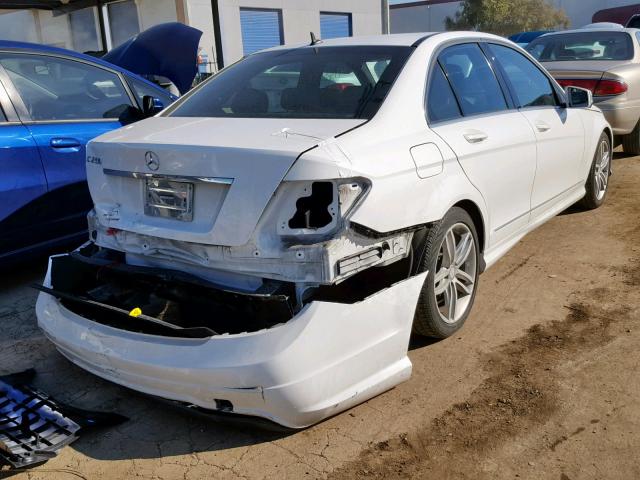 WDDGF4HB5DA781386 - 2013 MERCEDES-BENZ C 250 WHITE photo 4