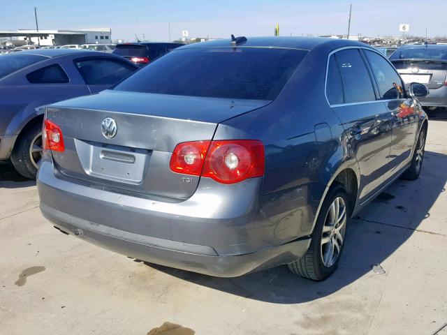 3VWDT81K16M757631 - 2006 VOLKSWAGEN JETTA TDI GRAY photo 4