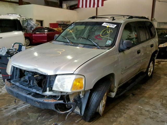 1GKDS13S162247236 - 2006 GMC ENVOY SILVER photo 2