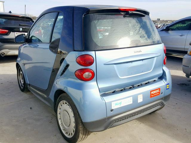 WMEEJ3BA6DK704208 - 2013 SMART FORTWO PUR BLUE photo 3