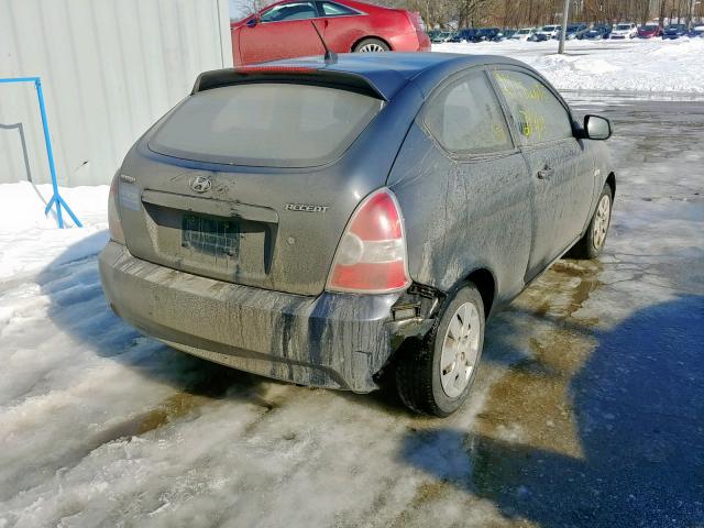 KMHCM3AC8BU207383 - 2011 HYUNDAI ACCENT GL GRAY photo 4