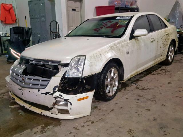 1G6DW677570155033 - 2007 CADILLAC STS WHITE photo 2