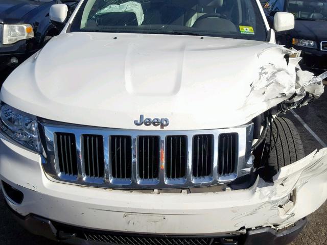 1J4RR4GG2BC602031 - 2011 JEEP GRAND CHER WHITE photo 7