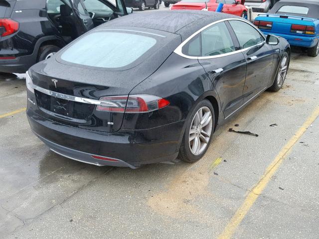 5YJSA1CN9DFP24974 - 2013 TESLA MODEL S BLACK photo 4