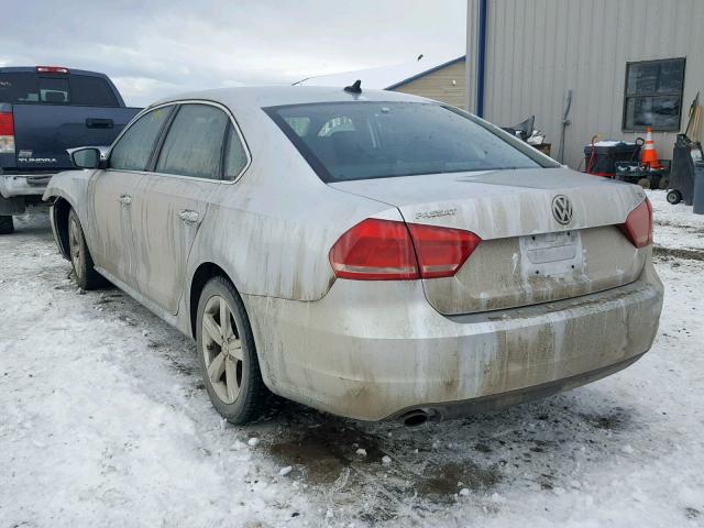 1VWBP7A34DC066509 - 2013 VOLKSWAGEN PASSAT SE SILVER photo 3